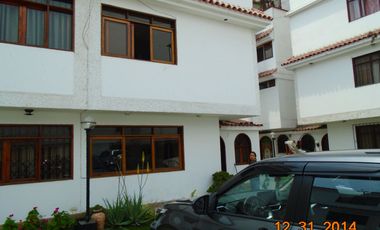 ALQUILER DE CASA INMEJORABLE UBICACION CONDOMINIO BUEN RETIRO  SURCO