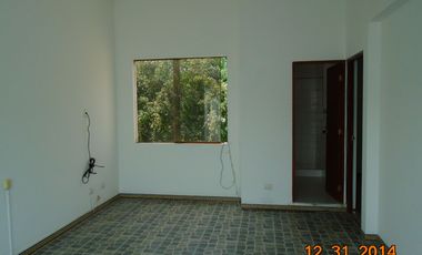 ALQUILER DE CASA INMEJORABLE UBICACION CONDOMINIO BUEN RETIRO  SURCO