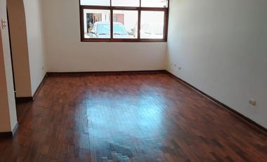 ALQUILER  CASA REMODELADA EN CONDOMINIO  SEGURO  CERCA C.C.EL POLO, COLEGIOS,UNIVERSIDADES