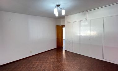 CASA EN VENTA EN ARBOLEDAS CON CASA PARA HÚESPEDES, NEGOCIO O PARA RENTAR