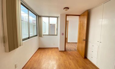 CASA EN VENTA EN ARBOLEDAS CON CASA PARA HÚESPEDES, NEGOCIO O PARA RENTAR