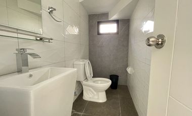 READY FOR OCCUPANCY UNIT IN IMUS CAVITE!