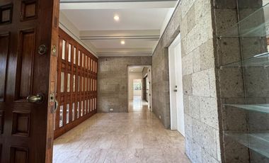 4-Bedroom House with Garden For Sale Ayala Alabang Village, Muntinlupa City PP CODE L1455