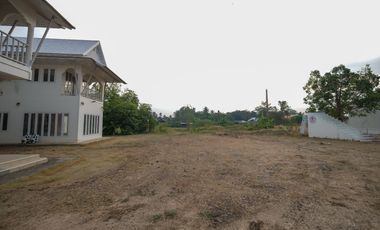 Proven Opportunity! Earn 1 Million THB Monthly!    For Sale! Developed Land with a Home Café   Located on Phetkasem Road, Tha Yang, Phetchaburi. Perfe