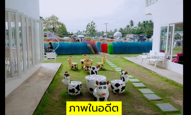 Proven Opportunity! Earn 1 Million THB Monthly!    For Sale! Developed Land with a Home Café   Located on Phetkasem Road, Tha Yang, Phetchaburi. Perfe
