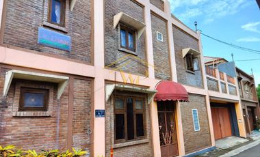 DIJUAL MURAH KOST EXCLUSIVE, DEKAT STADION MAGUWOHARJO