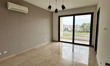 Samborondon, Renta de Hermosa Casa con Piscina con o sin muebles