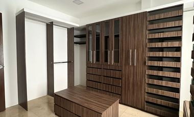 Samborondon, Renta de Hermosa Casa con Piscina con o sin muebles