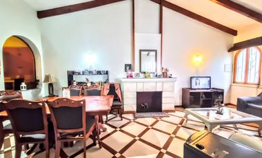Casa Sólida De 2 Pisos, 4d/3b, 767 M2 De Terreno, San Miguel