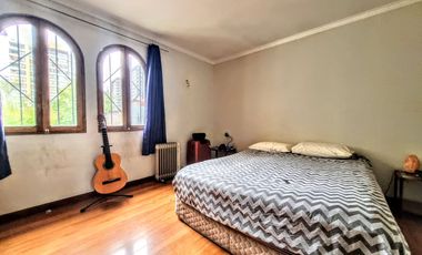 Casa Sólida De 2 Pisos, 4d/3b, 767 M2 De Terreno, San Miguel