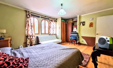 Casa Sólida De 2 Pisos, 4d/3b, 767 M2 De Terreno, San Miguel