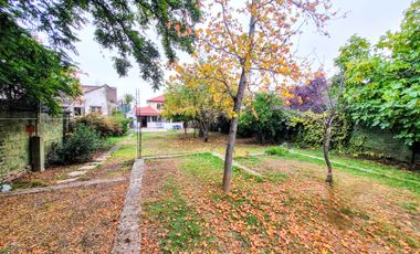 Casa Sólida De 2 Pisos, 4d/3b, 767 M2 De Terreno, San Miguel