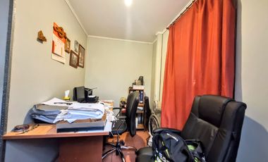 Casa Sólida De 2 Pisos, 4d/3b, 767 M2 De Terreno, San Miguel