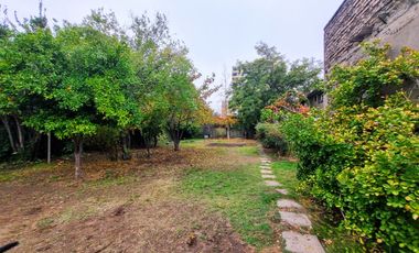 Casa Sólida De 2 Pisos, 4d/3b, 767 M2 De Terreno, San Miguel