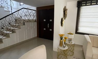 Manta, Venta de hermosa Casa 3 dormitorios con Piscina