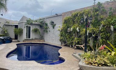 Manta, Venta de hermosa Casa 3 dormitorios con Piscina