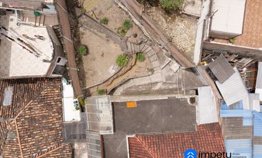 Se vende casa rentera central en la ciudad de  Loja