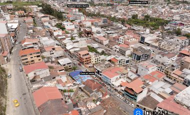 Se vende casa rentera central en la ciudad de  Loja