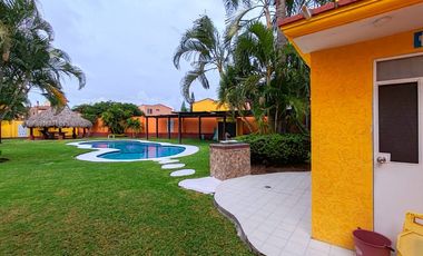 casa en venta en las garzas tezoyuca alberca climatizada 2 rec
