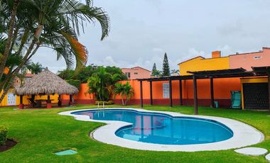 casa en venta en las garzas tezoyuca alberca climatizada 2 rec