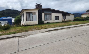 VENDO PROPIEDAD EN JUAN JOSE LATORRE N° 88 DE PUERTO CHACABUCO,  REGION DE AYSEN