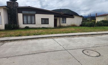 VENDO PROPIEDAD EN JUAN JOSE LATORRE N° 88 DE PUERTO CHACABUCO,  REGION DE AYSEN