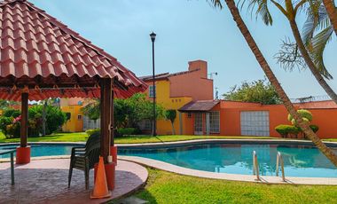 casa en venta tipo chalet en garza azul para ampliar