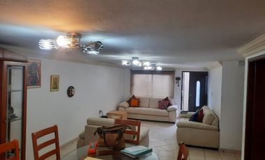 ¡Casa Amueblada en Renta en Santa Ana Tlapaltitlán, Toluca!
