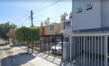 CASA EN VENTA EN ZAPOPAN JALISCO JARDINES DEL VALLE