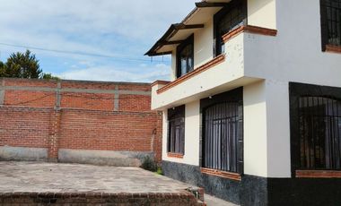 Casa Sola amueblada,  en RENTA a 200 mts del Centro de Tepotzotlán
