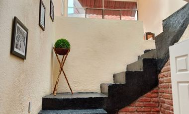 Casa Sola amueblada,  en RENTA a 200 mts del Centro de Tepotzotlán