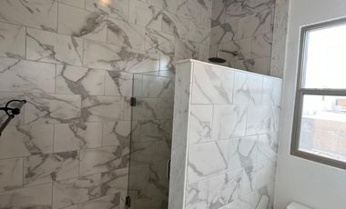 RENTA DE CASA EN CAMPOS ELISEOS DE UN PISO