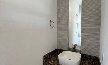 RENTA DE CASA EN CAMPOS ELISEOS DE UN PISO