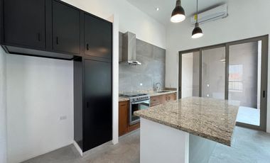 RENTA DE CASA EN CAMPOS ELISEOS DE UN PISO