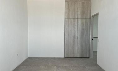 RENTA DE CASA EN CAMPOS ELISEOS DE UN PISO