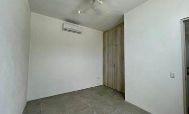 RENTA DE CASA EN CAMPOS ELISEOS DE UN PISO