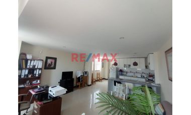 Oportunidad Venta De Hermosa Casa En Buenos Aires - Trujillo At. 144.99 M2