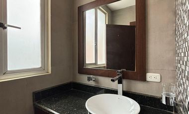 Departamento en venta en Av. Cuxibamba, Loja