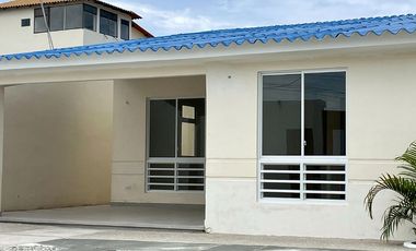 Salinas - Sector del Country Club, casa por estrenar de 3 dormitorios y terreno de 250 m2 (2690,98 sq ft)