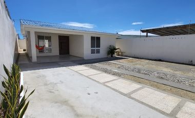 Salinas - Sector del Country Club, casa por estrenar de 3 dormitorios y terreno de 250 m2 (2690,98 sq ft)