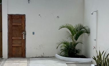 Salinas - Sector del Country Club, casa por estrenar de 3 dormitorios y terreno de 250 m2 (2690,98 sq ft)
