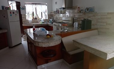 SE VENDE HERMOSA CASA EN LA MOLINA
