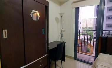 Shore Residence - 1 bedroom corner unit w/ Balcony Overlooking Pool