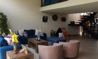 Hermosa casa en Venta modelo Málaga doble altura en Lomas Virreyes, Calimaya