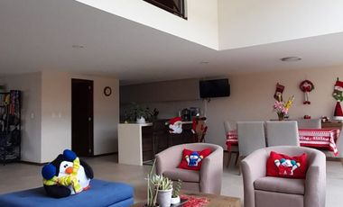 Hermosa casa en Venta modelo Málaga doble altura en Lomas Virreyes, Calimaya