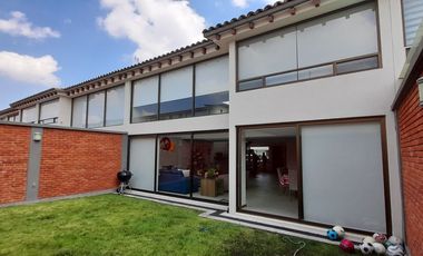 Hermosa casa en Venta modelo Málaga doble altura en Lomas Virreyes, Calimaya