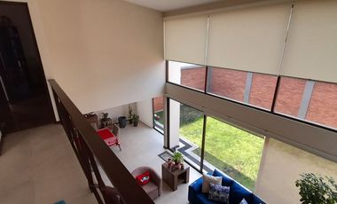 Hermosa casa en Venta modelo Málaga doble altura en Lomas Virreyes, Calimaya