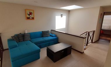 Hermosa casa en Venta modelo Málaga doble altura en Lomas Virreyes, Calimaya
