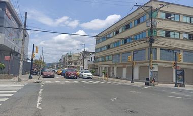 Venta edificio esquinero centro Sur de la ciudad cerca 9 Octubre ,Mercado Central