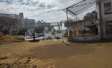 Condominio de 12 Casas y Áreas Comunes Para Remodelar a Precio de Terreno